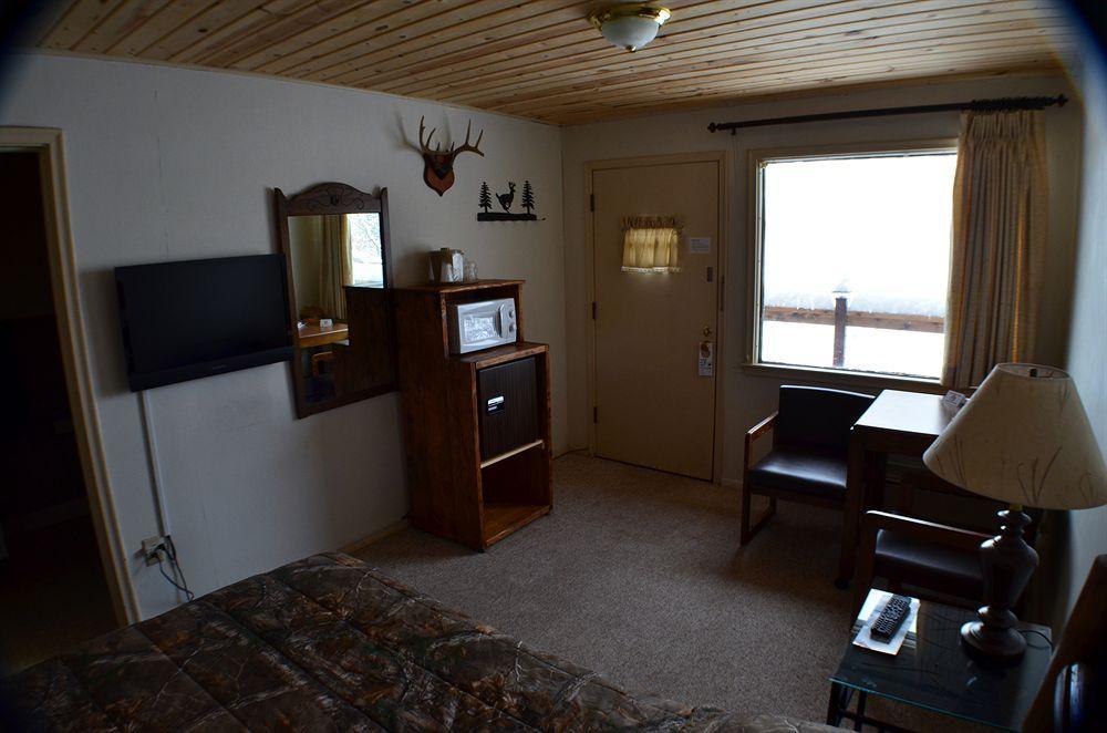 Curriers Lakeview Lodge Rice Lake Экстерьер фото