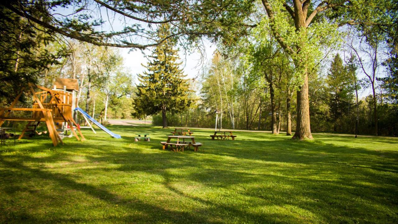 Curriers Lakeview Lodge Rice Lake Экстерьер фото